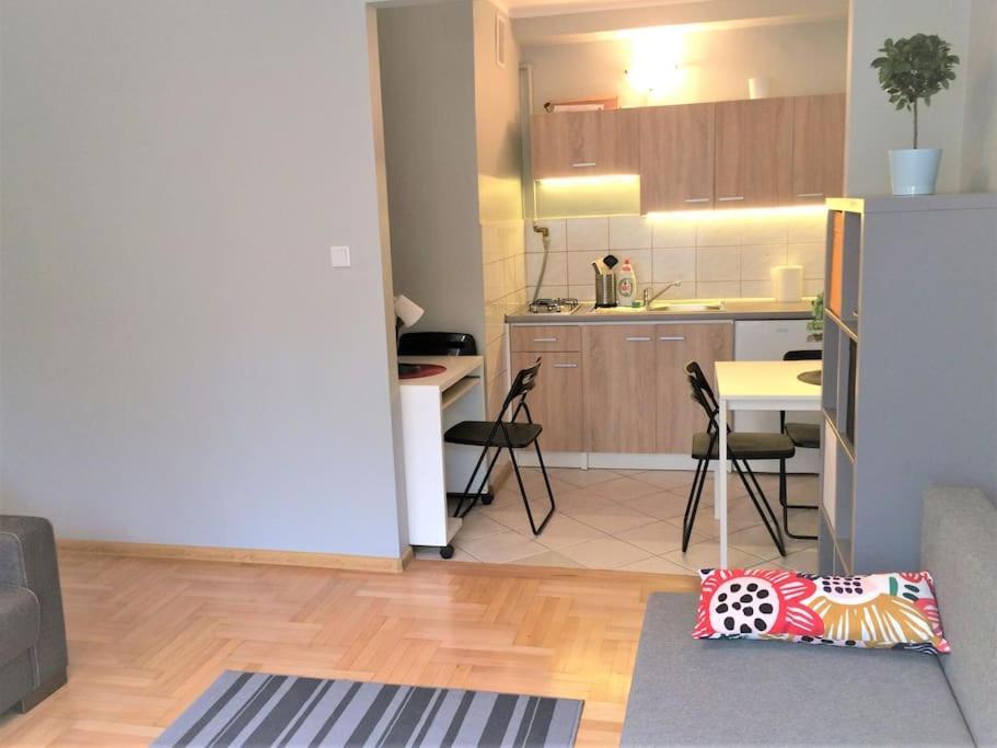 57 Lobzowska Bright Apartment Krakow Bagian luar foto
