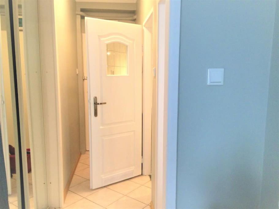 57 Lobzowska Bright Apartment Krakow Bagian luar foto